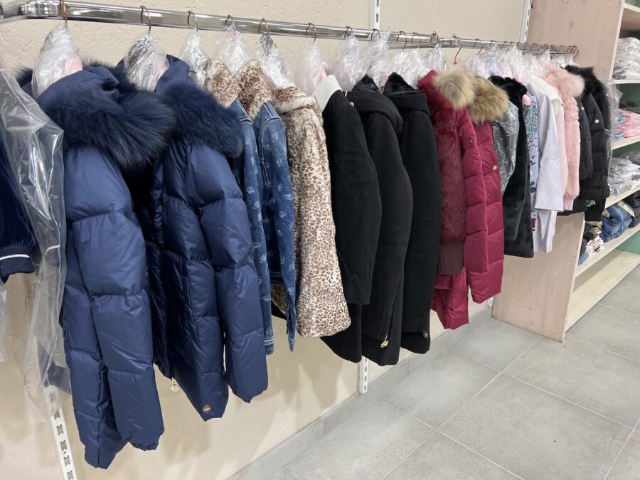 MISS BLUMARINE capispalla   €24,00 - immagine 4