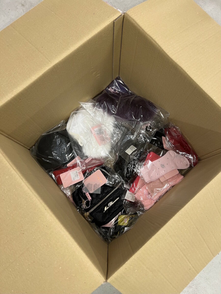 MISS BLUMARINE   €14,00 - immagine 19