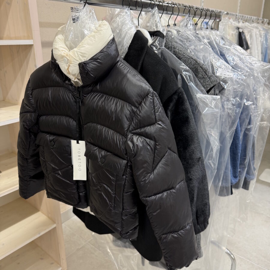 TO BE TOO   €8,00 - immagine 12