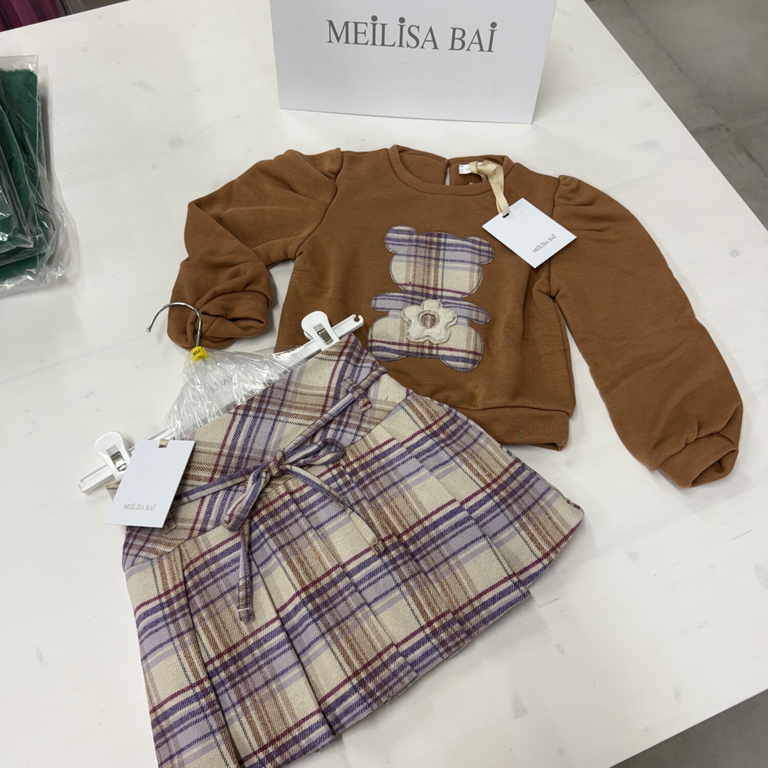 MEILISA BAI €10,00